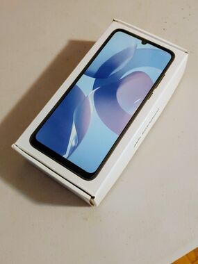 New Fox A67L Smartphone with Blue Display